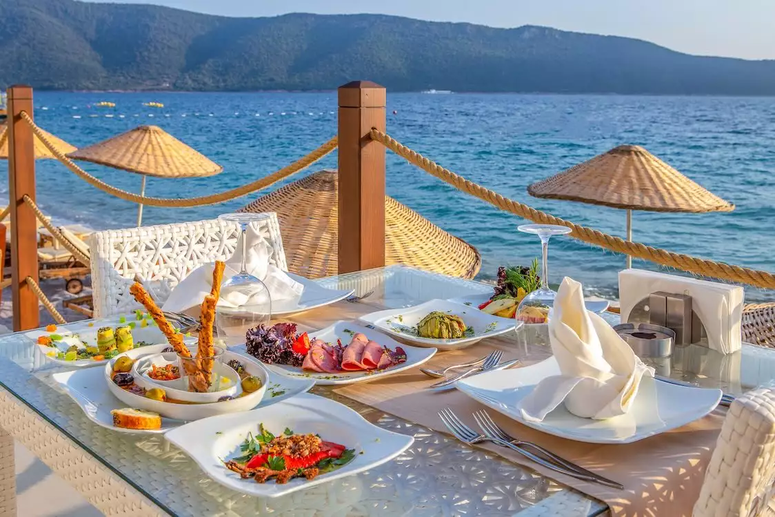 restauracja nad morzem